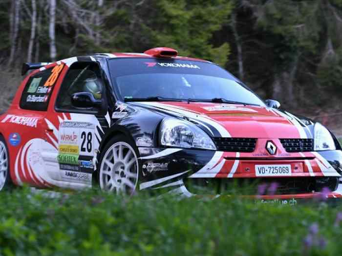 Renault Clio s1600 comme neuve, prête à rouler! 0