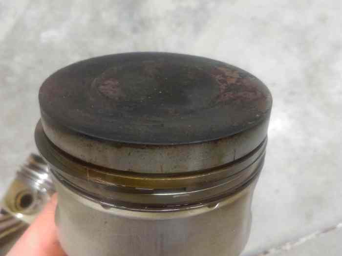 pistons/bielles/chemises 205 rallye TU24 1