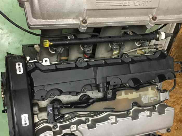 Vrai moteur C2 Super 1600 ex. Citroen Racing complet où en pièces