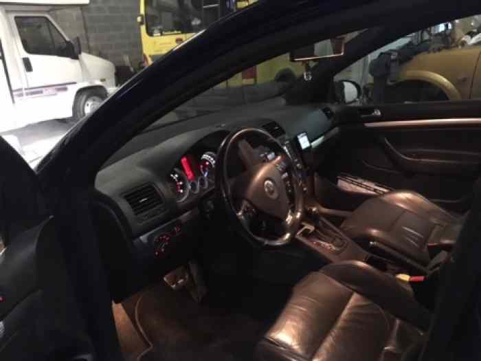 Rare VW Golf MK5 R32 (bientôt collector) V6 3