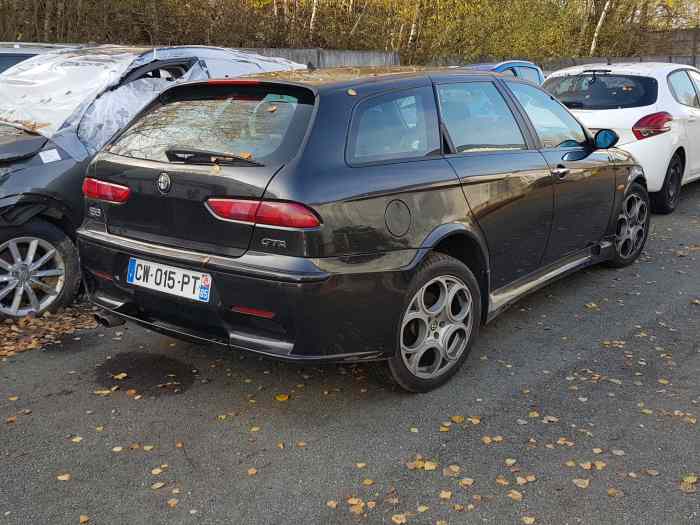 Alga Romeo 156 SW GTA 3.2 V6 accidentée 2