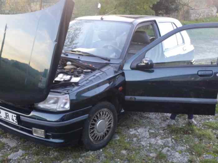 Clio baccara 0