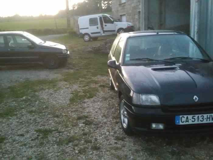 Clio baccara 1