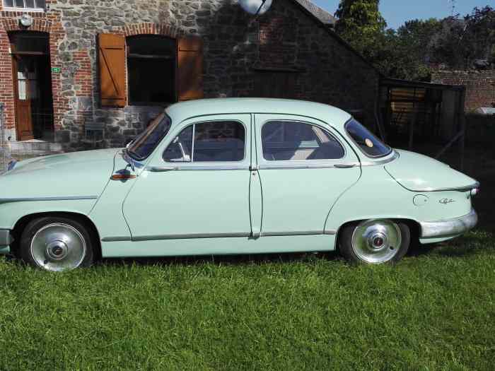 Panhard pl17