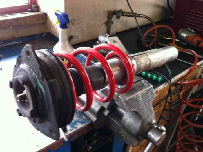 Coupelle amortisseur Clio 3 ph1 4