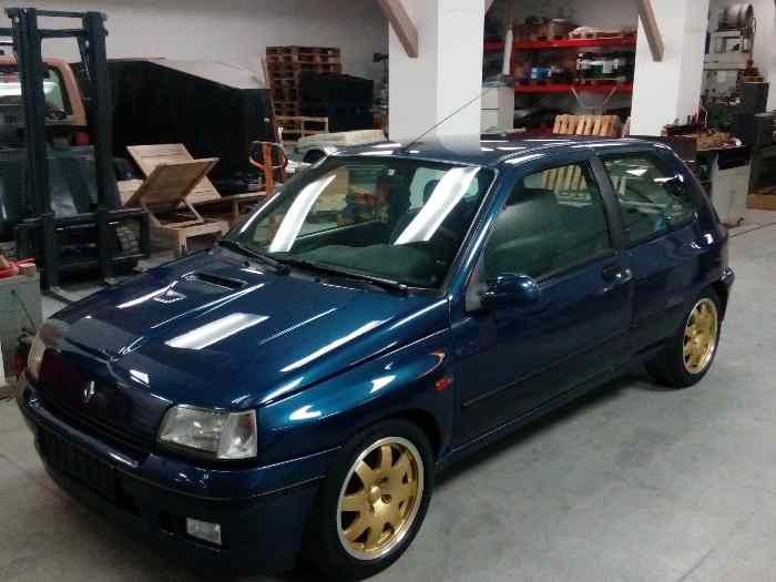 Renault Clio Williams numéroté 0