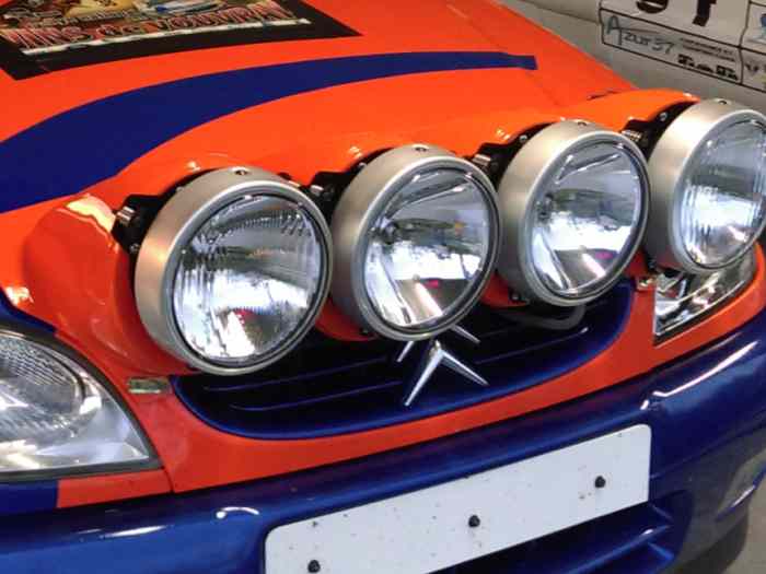 Rampe de phares 106/ Saxo 1