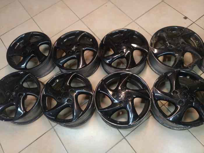 Lot 11 jantes Peugeot sirocco 15 pouces 1