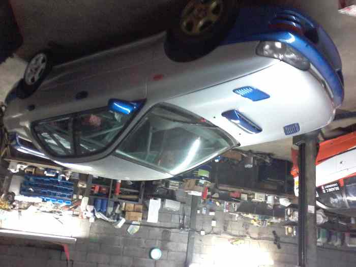 Subaru Impreza GT 0
