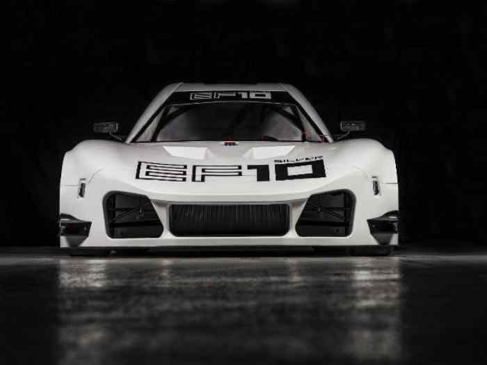 Silver-Car EF10 2