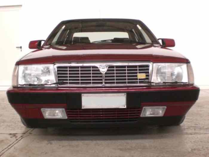 LANCIA THEMA FERRARI 8.32 1
