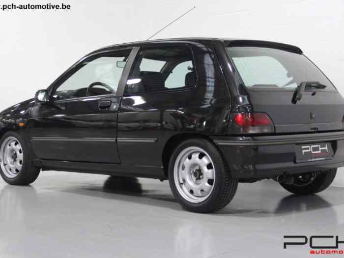 Renault Clio 16S Phase 1 1