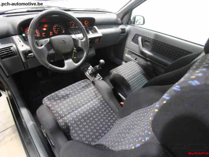 Renault Clio 16S Phase 1 3