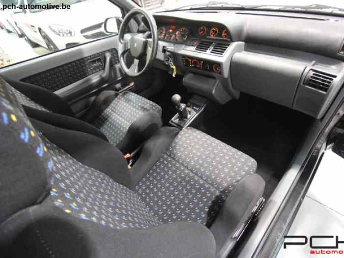 Renault Clio 16S Phase 1 4