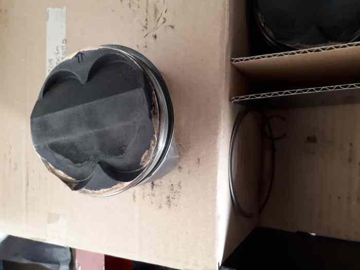 Piston TU5J4 0