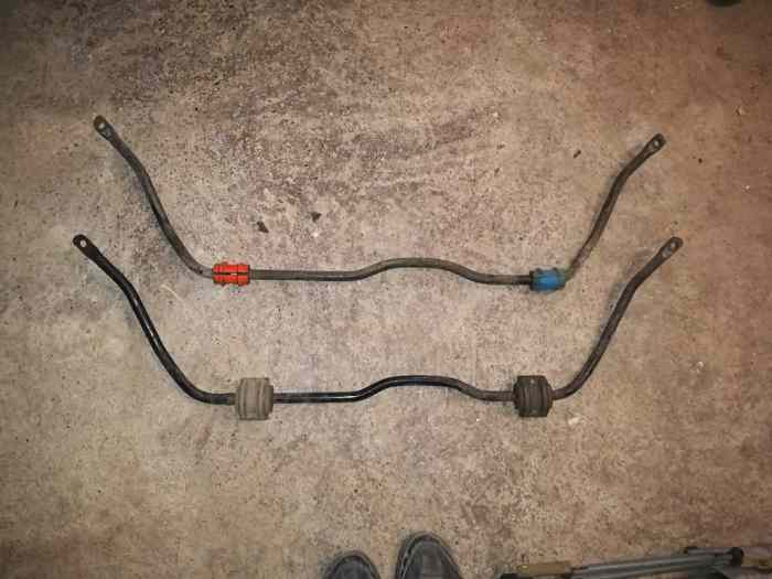 barre stabilisatrice 205 rallye ou GTI ou D turbo
