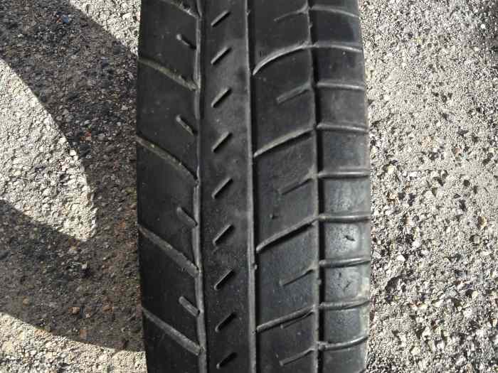 Pneus Michelin R11 en 19-63-17 bon état 2
