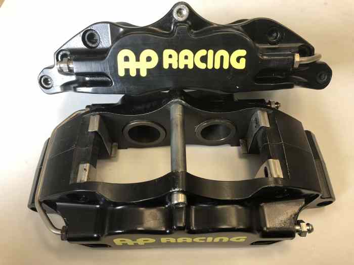 Gros freins 4 pistons AP RACING 302mm peugeot / CITROEN 2