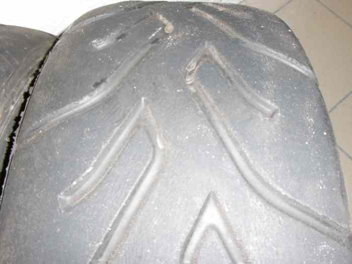 Pneu route et circuit , semi slick et homologué route , marque YOKOHAMA 205/60R13 86H ADVAN AO 48 1