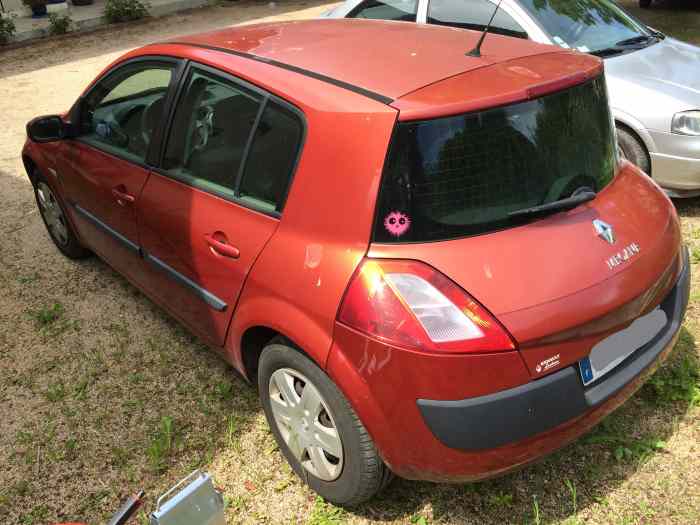 Renault Megane II complète pour pièces 1