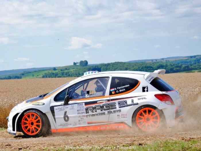 208 R2 et 207 S2000 à louer pour le rallye d
