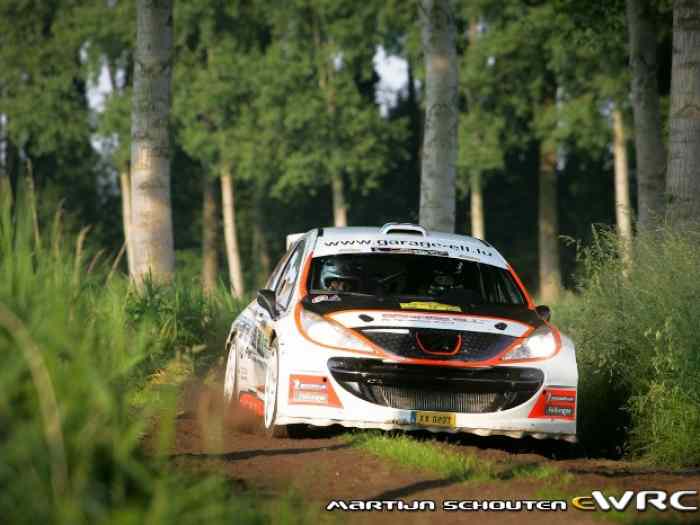 208 R2 et 207 S2000 à louer pour le rallye d