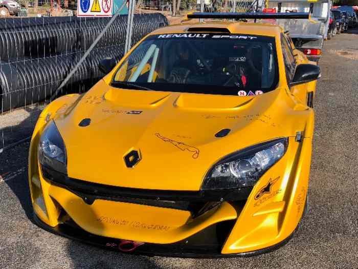 MEGANE TROPHY V6 3.5L 400 CV EV0 2012 NEW CONDITION READY TO RACE 0