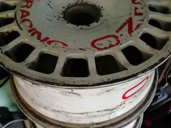 jantes magnésium oz racing ultreleggerra 18/9 ex dtm 4
