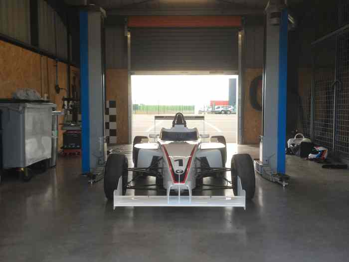 Formule 3 BMW (Monoplace Officiel) 1