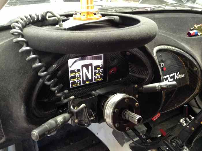 saxo kit car entièrement révisé et suivit par proffessionel ...(factures a l