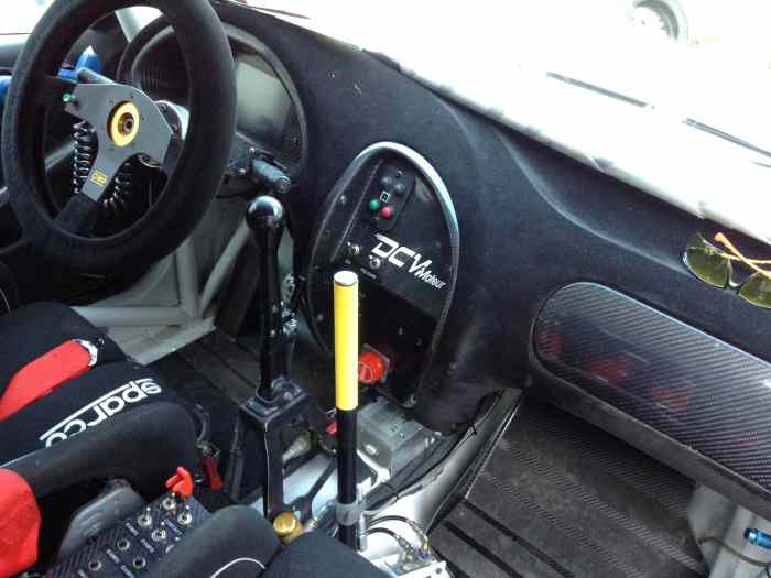 saxo kit car entièrement révisé et suivit par proffessionel ...(factures a l