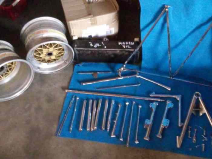 materiale per monoposto 2