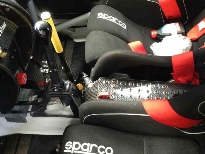 saxo kit car entièrement révisé et suivit par proffessionel ...(factures a l