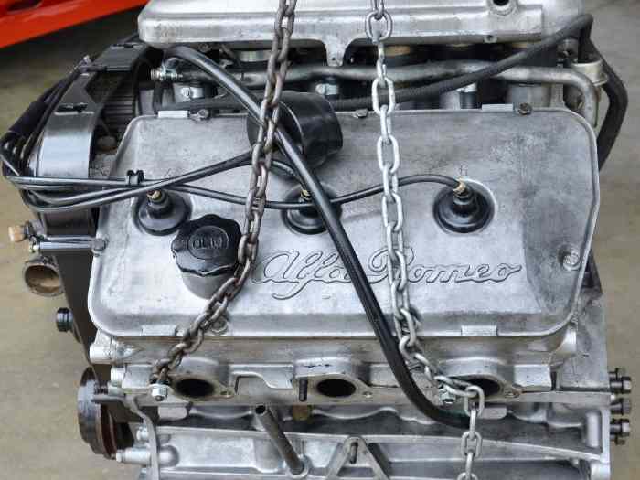 Alfa Romeo GTV6 2.5L Engine 3