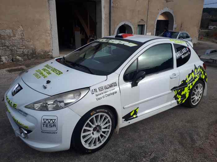 207 R3 T - pièces et voitures de course à vendre, de rallye et de circuit.