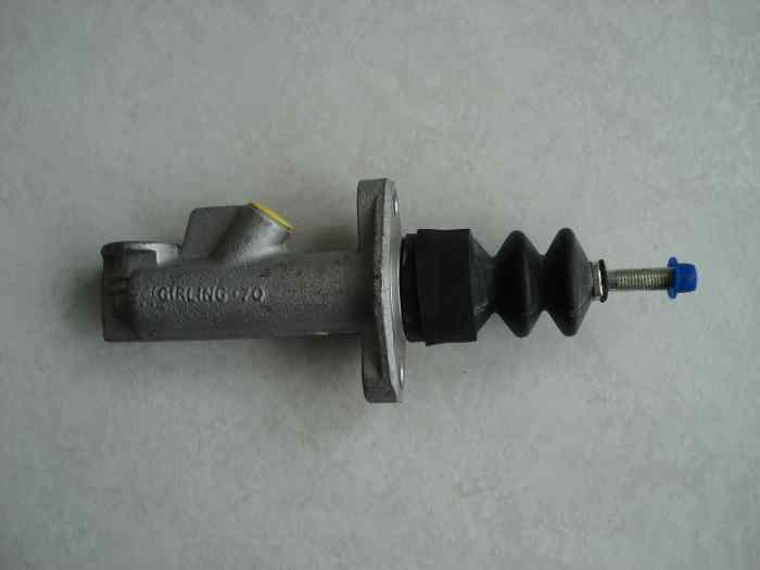 Maitre cylindre Girling 70  diamètre 17.78 mm neuf