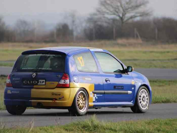 Clio 2 cup 2