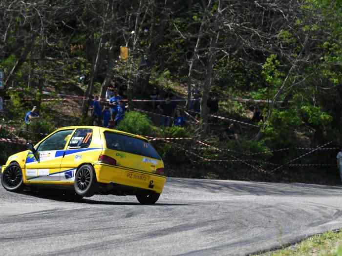 Location PEUGEOT 106 A5 5