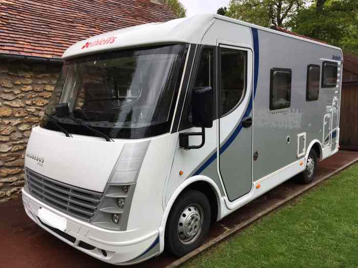 Intégral compact Dethleffs Globebus I1 2008 (ideal paddocks) 1