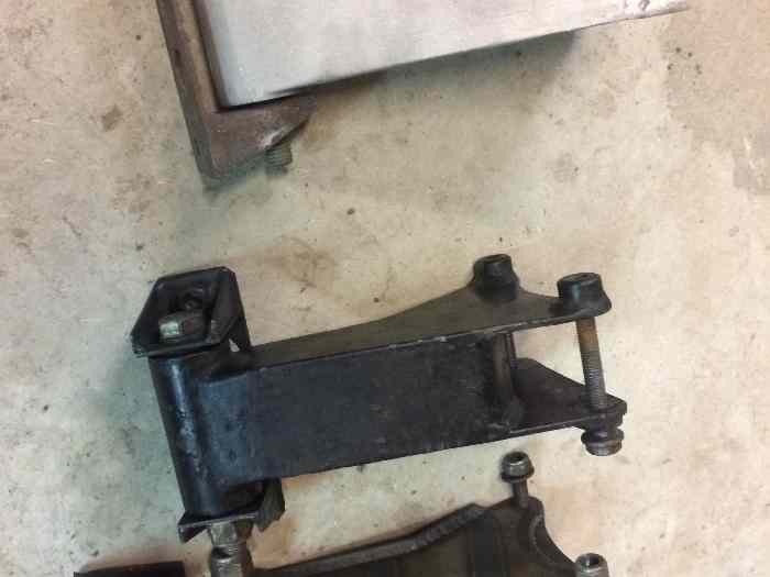 supports moteur arrière clio grA