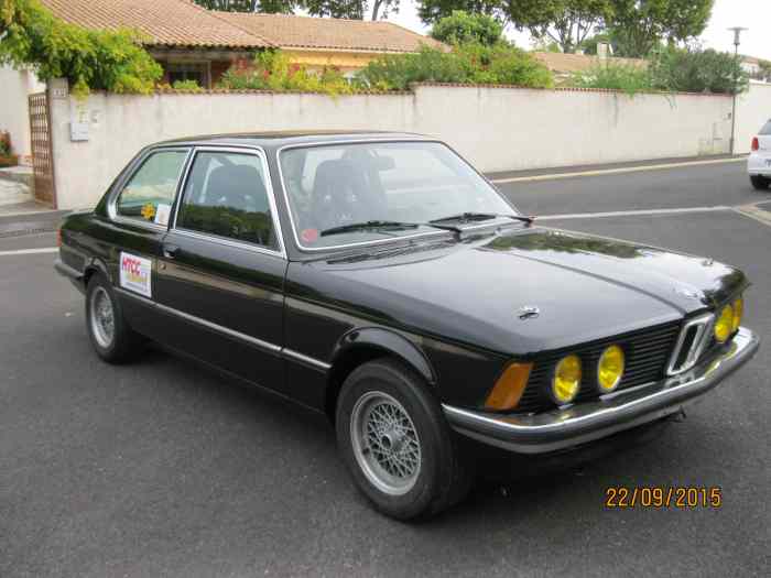 BMW 323 i E21 1