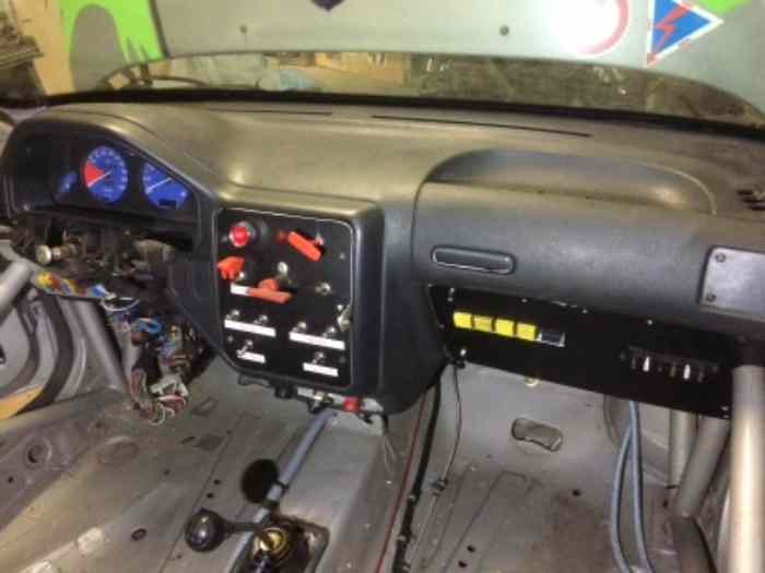 Tableau de bord complet 106 pièces