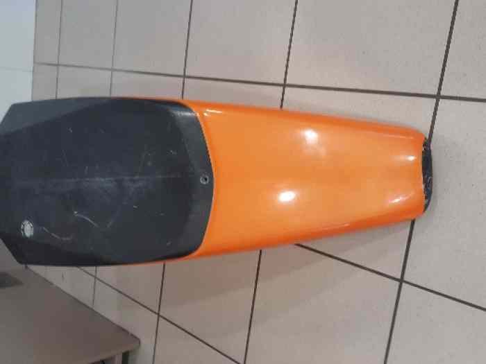 CRASH BOX FORMULE RENAULT TATUUS 2004 pièces et voitures de course à