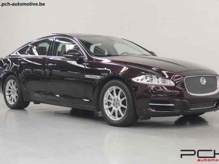 Jaguar XJ 3.0 D V6 272cv Aut. Luxury **FULL OPTIONS!!!** 0