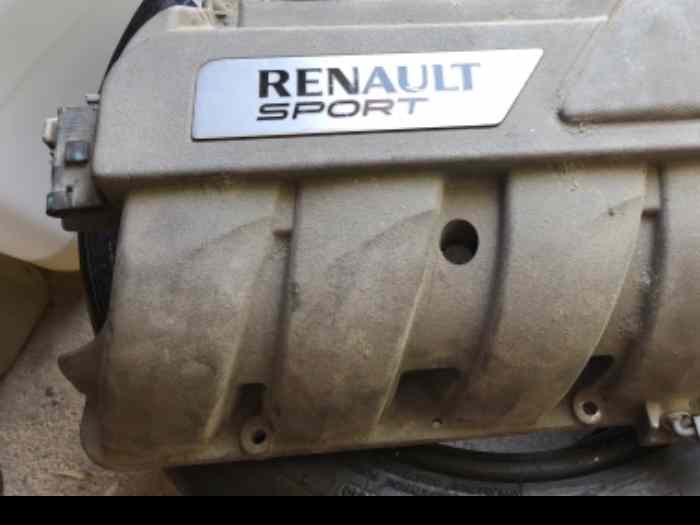 Plénum admission Clio 3 RS