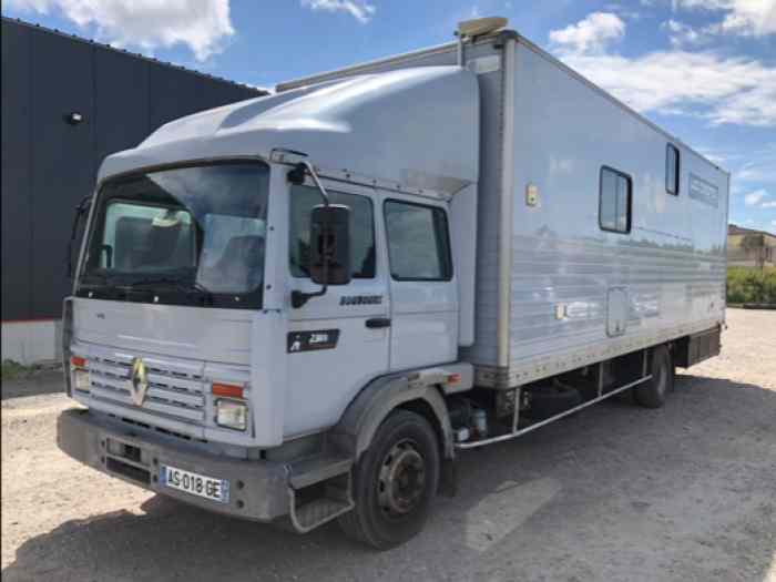 Renault midliner 230 TI 1