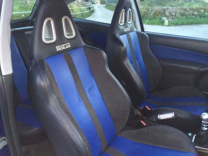 FORD FOCUS RS 4
