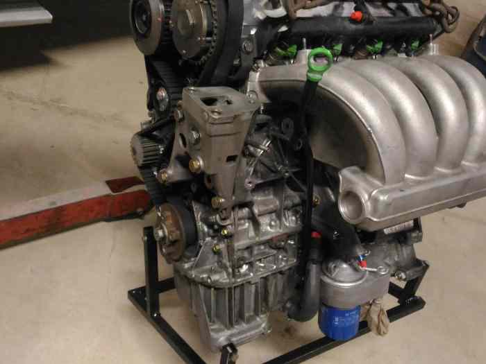 MOTEUR PEUGEOT EW10J4S 1