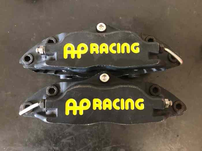 2 ETRIERS 4 pistons AP RACING CP5100 révisés 2