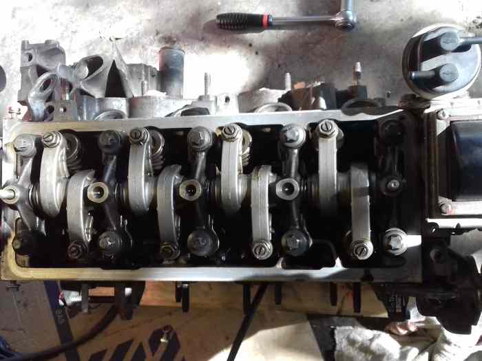 Moteur 205 rallye Soupape tordue 2
